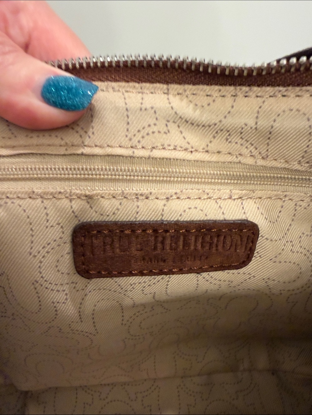 NWT-VIRAL True Religion Brown Suede Fringe Shoulder Bag with Stud Accents. - Picture 13 of 16